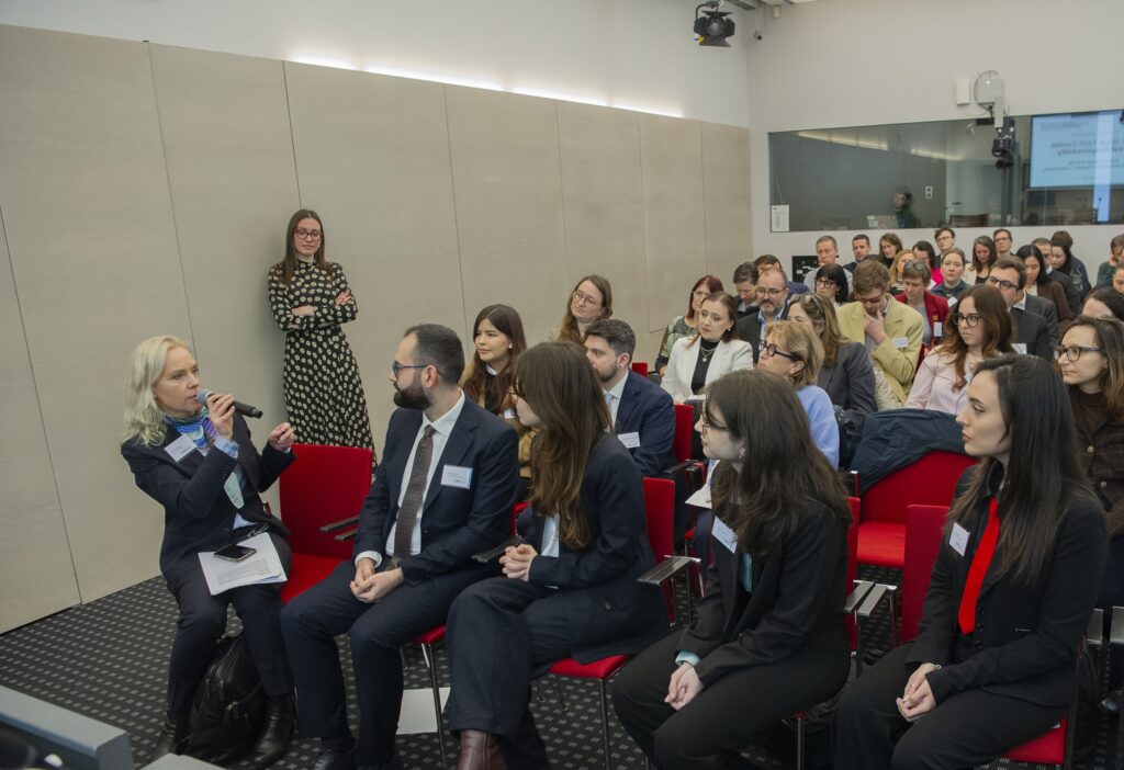 No Bully Zone: Europe Fights  Cyberbullying